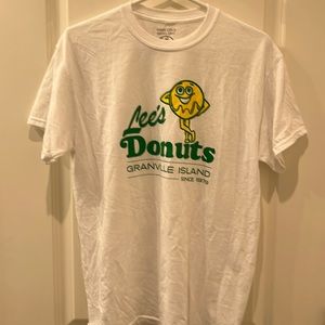 lees donut shirt